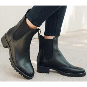 Soludos Greenpoint Chelsea Black Leather Boots Lug Heel Womens Size US 8 EU 8.5